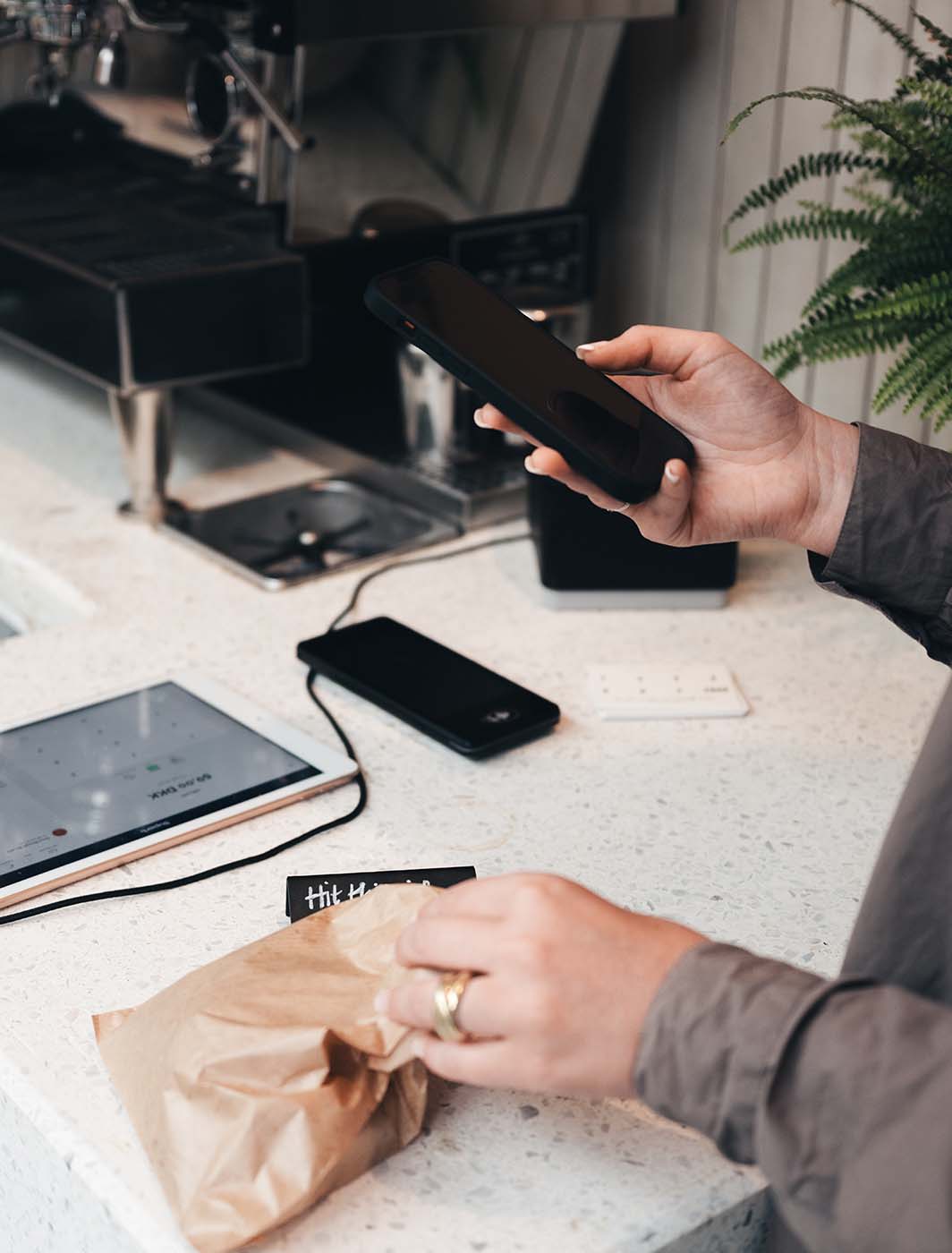 paying-with-phone