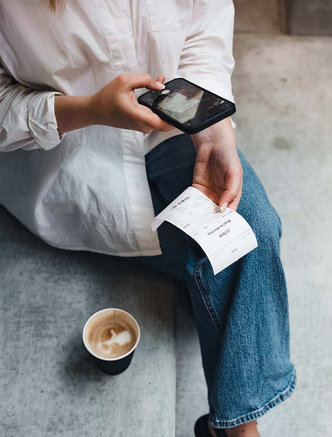 picture-of-receipt-coffee-woman