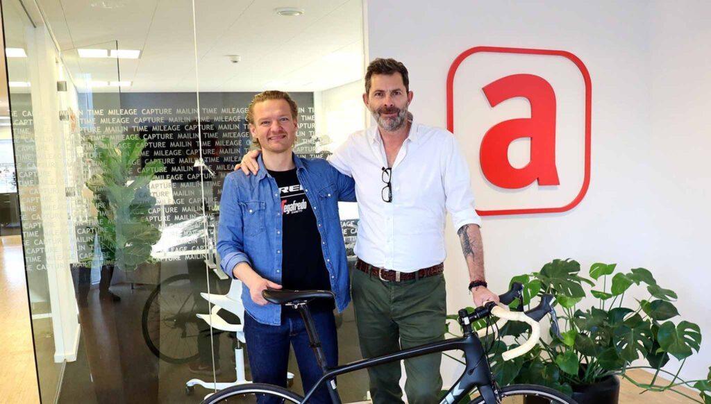 acubiz sponsert lokales Radsportteam