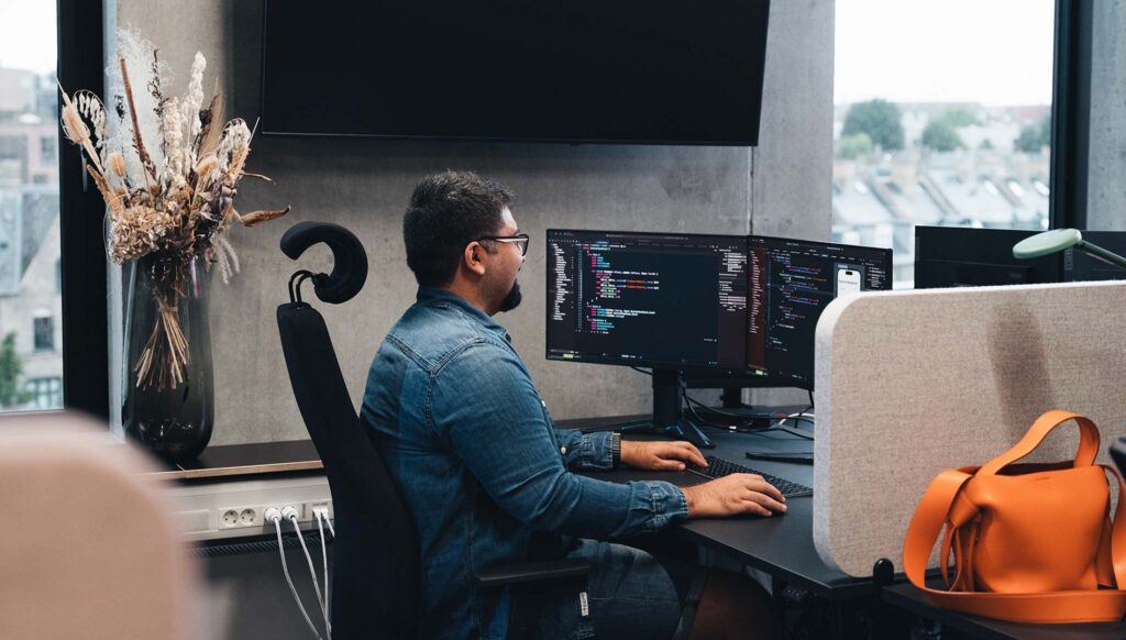 Coding work with two screens